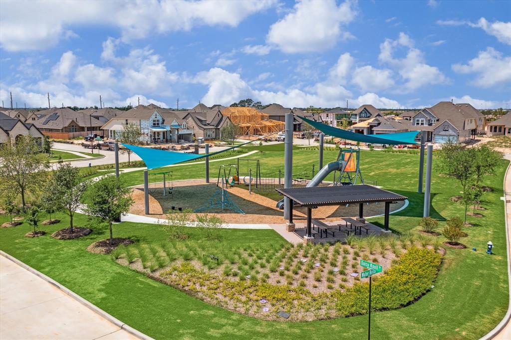 7702 Daisy Knoll Drive, Katy, Texas image 6