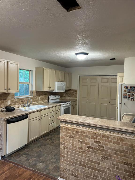 273 Glenda Drive, Livingston, Texas image 9