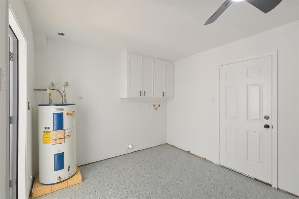 221 N Baron Street, Bellville, Texas image 27