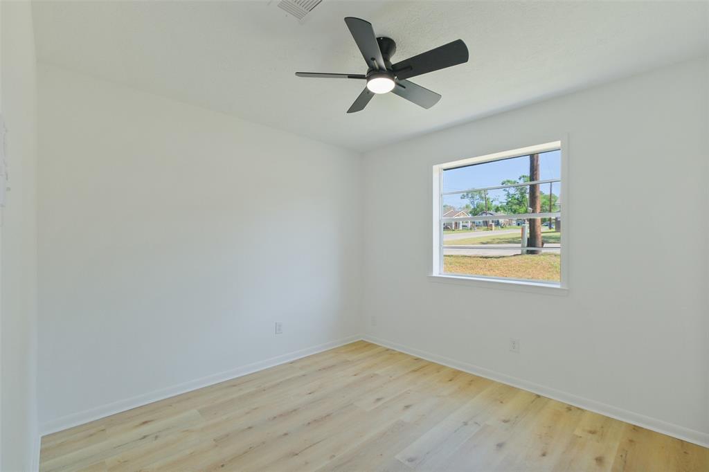 221 N Baron Street, Bellville, Texas image 21