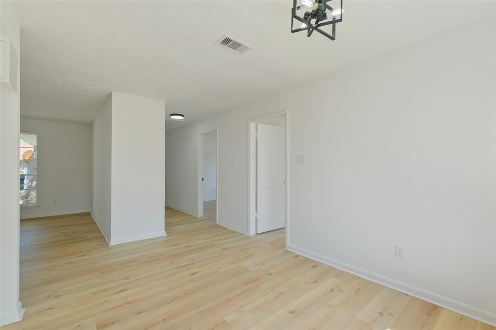 221 N Baron Street, Bellville, Texas image 15