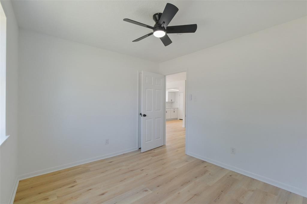 221 N Baron Street, Bellville, Texas image 22