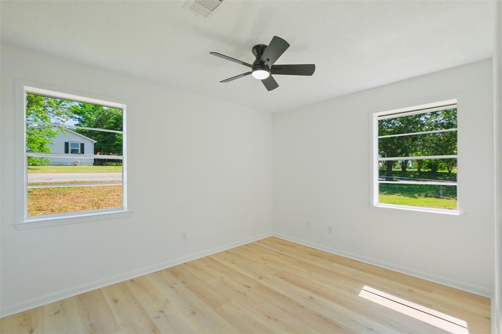 221 N Baron Street, Bellville, Texas image 19