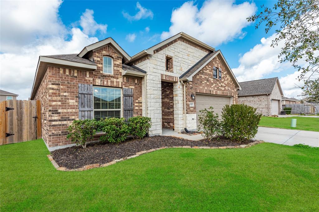 3321 Explorer Drive, Texas City, Texas image 2