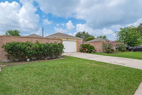 16007 Camino Del Sol Drive Houston TX 77083