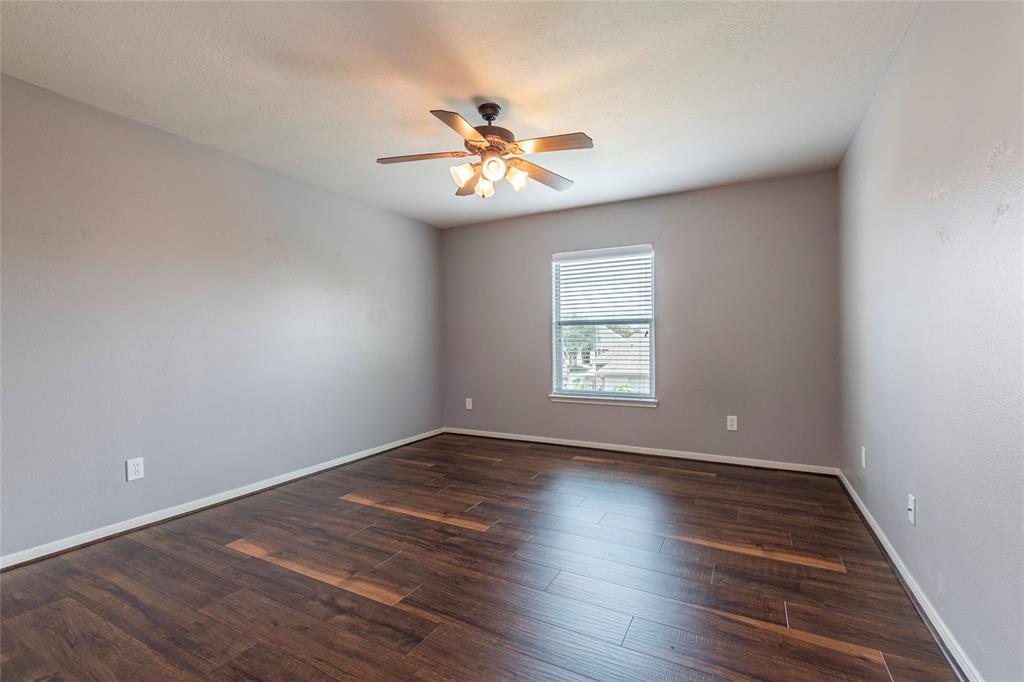 2088 Falling Forest Ln, League City, Texas image 39