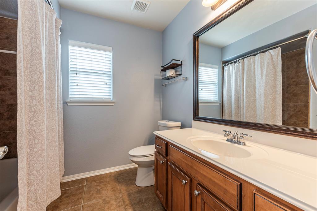 2088 Falling Forest Ln, League City, Texas image 36