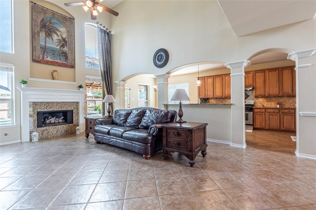 2088 Falling Forest Ln, League City, Texas image 15