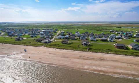 A home in Crystal Beach