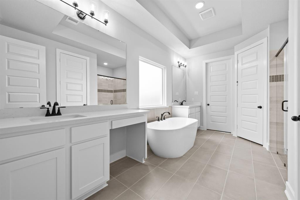 4931 Benton Woods Trail, Rosenberg, Texas image 11