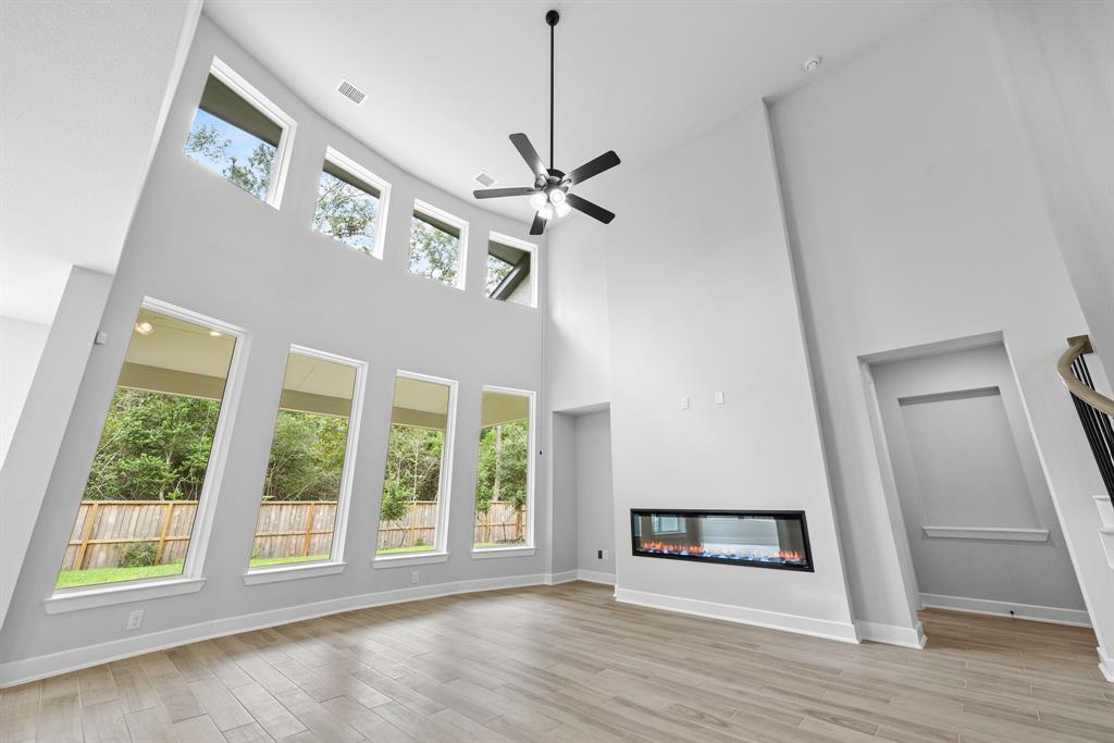 4931 Benton Woods Trail, Rosenberg, Texas image 3