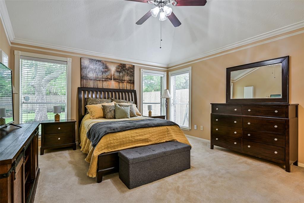 13814 Aspen Knoll Court, Houston, Texas image 9