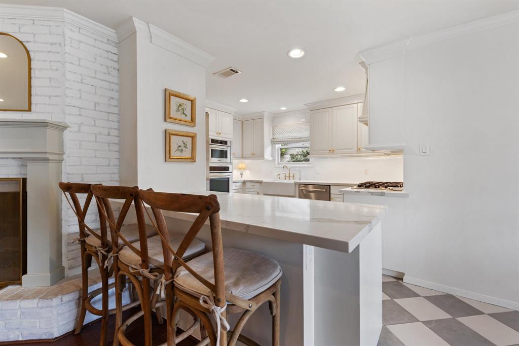 7910 Meadowbriar Lane, Houston, Texas image 15