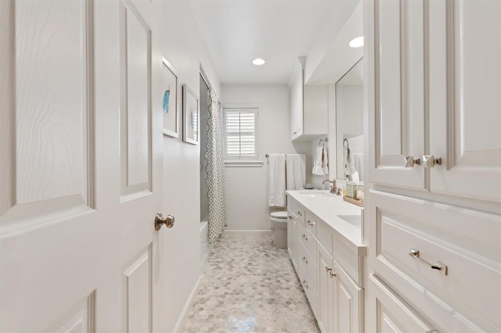 7910 Meadowbriar Lane, Houston, Texas image 24