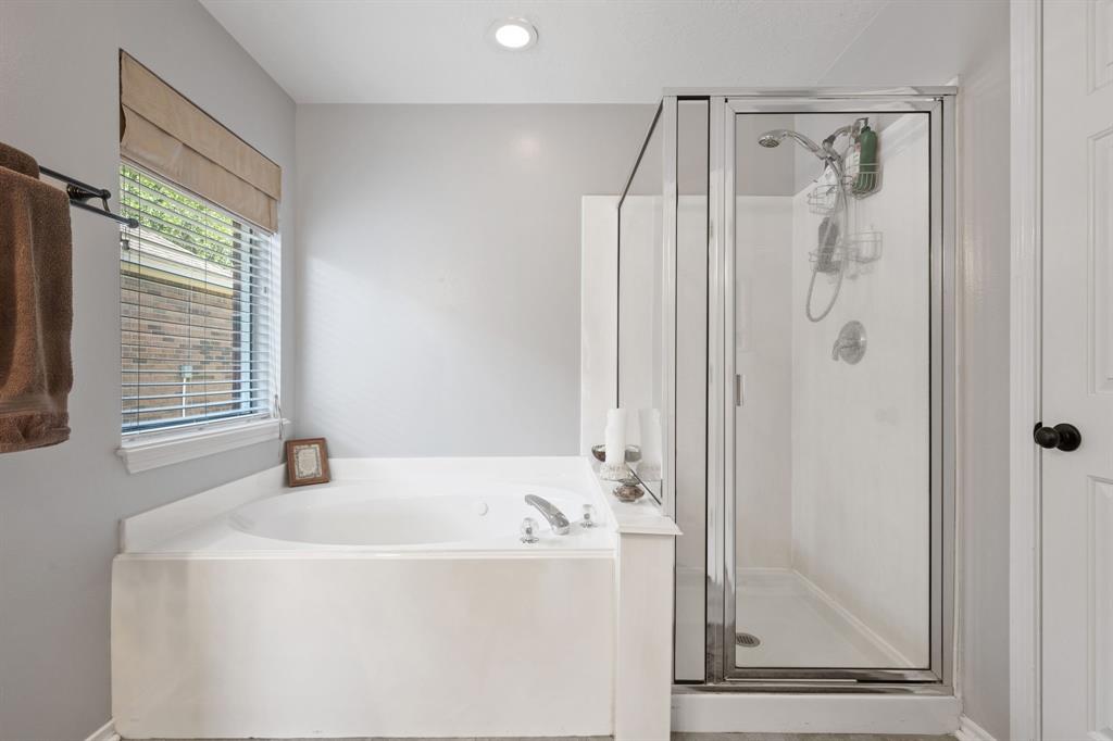 12930 Maples Perch Court, Humble, Texas image 17