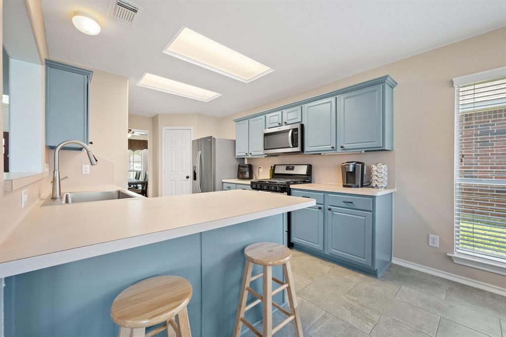 12930 Maples Perch Court, Humble, Texas image 8