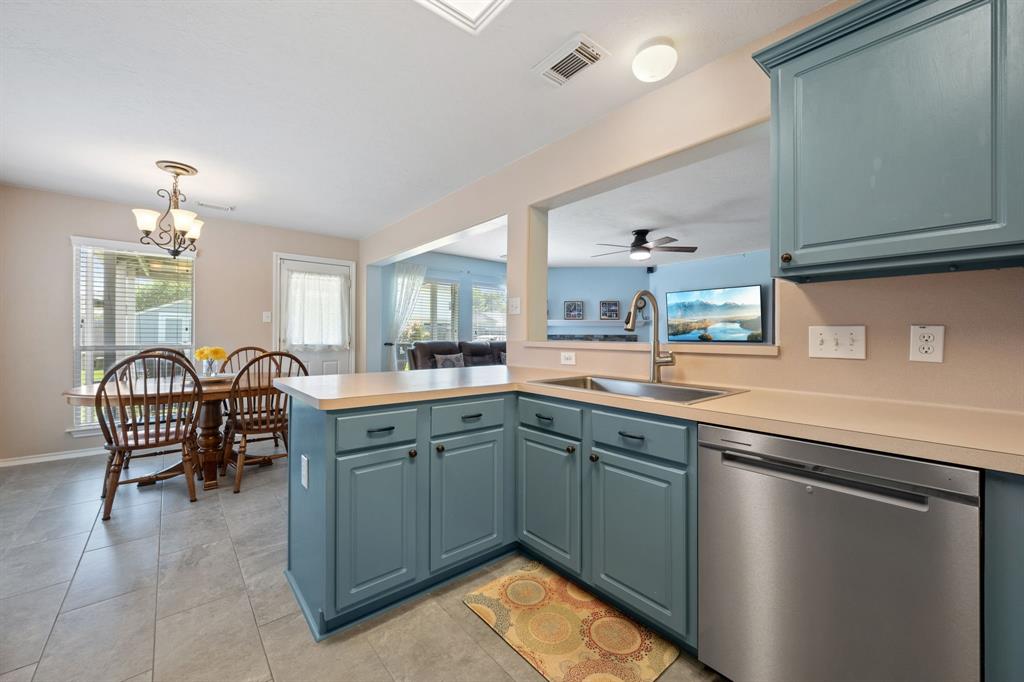 12930 Maples Perch Court, Humble, Texas image 10