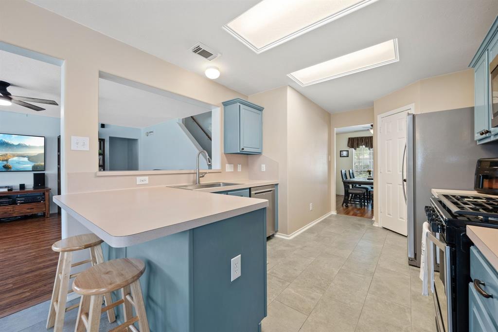 12930 Maples Perch Court, Humble, Texas image 9