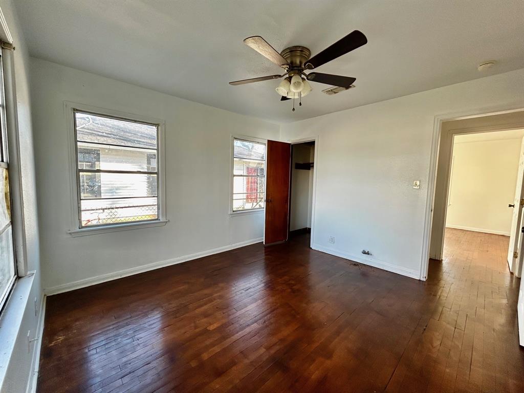1943 N Avenue H, Freeport, Texas image 7