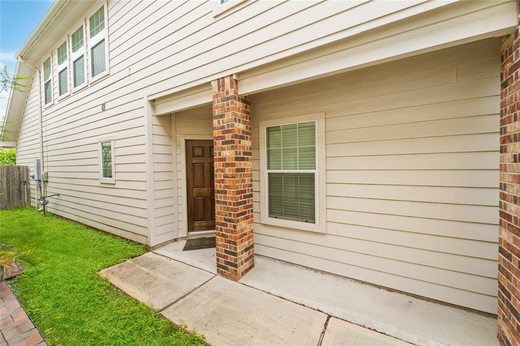 5202 Dartmoor Ridge Trail, Houston, Texas image 4