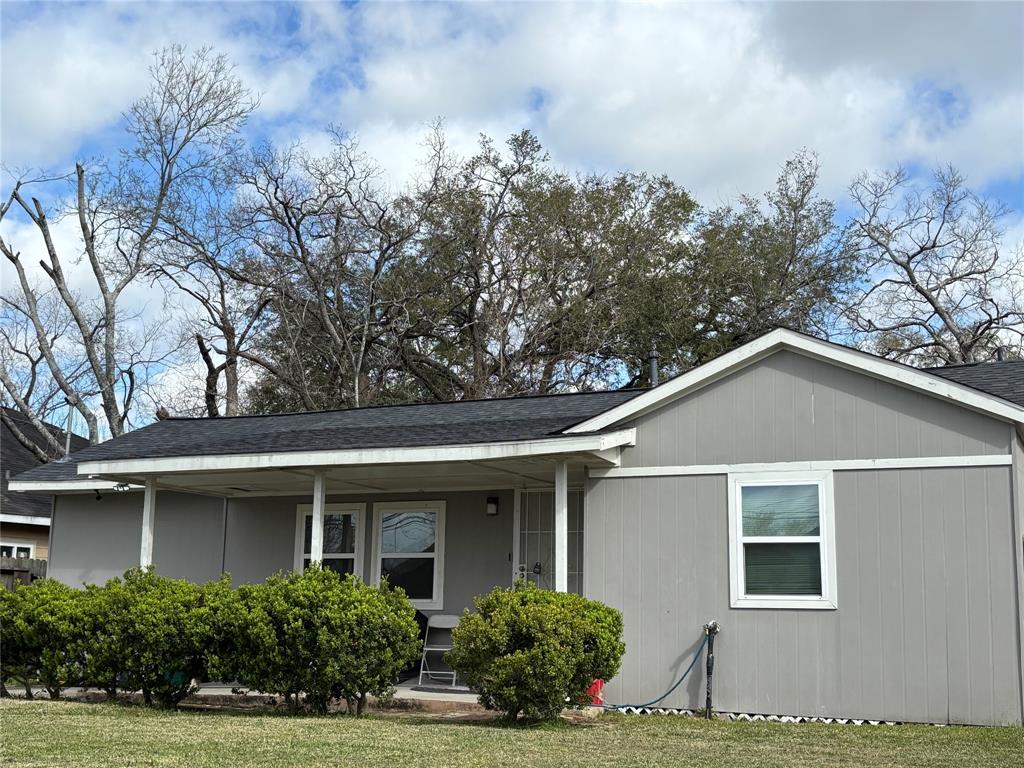 907 Whitaker Avenue