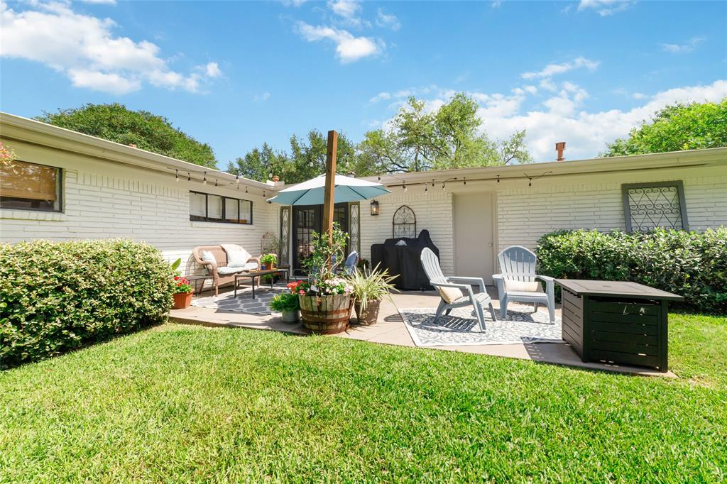 5246 Creekbend Drive, Houston, Texas image 24