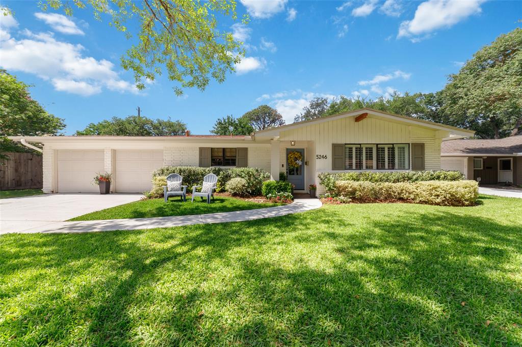 5246 Creekbend Drive, Houston, Texas image 1