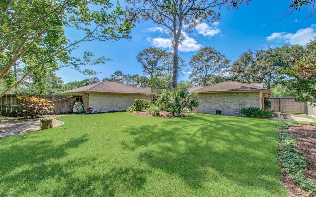 607 Misty Lane, Friendswood, Texas image 37