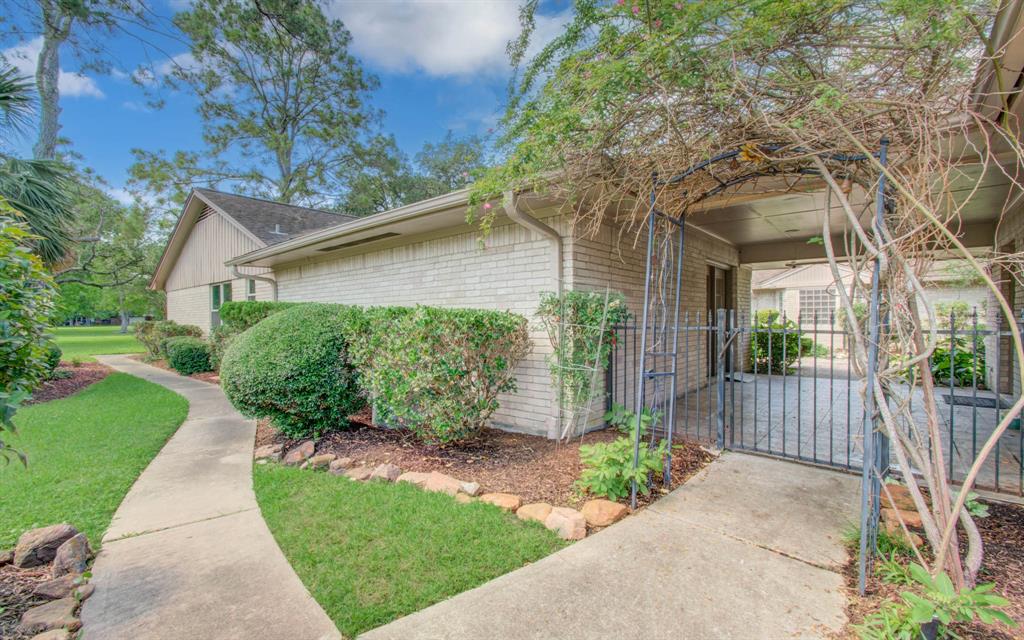 607 Misty Lane, Friendswood, Texas image 33