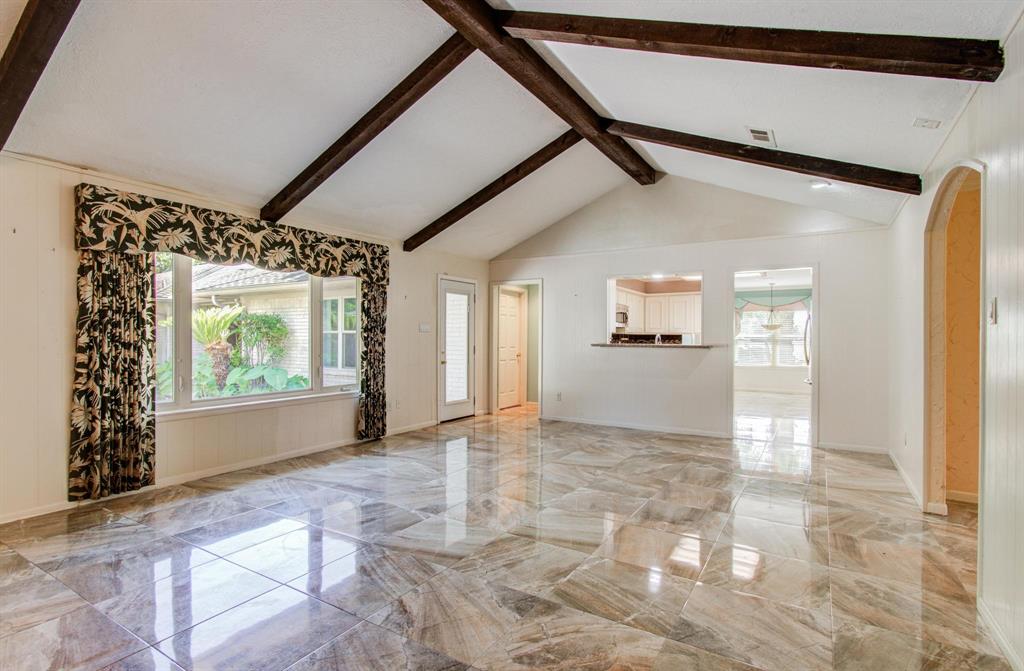 607 Misty Lane, Friendswood, Texas image 7