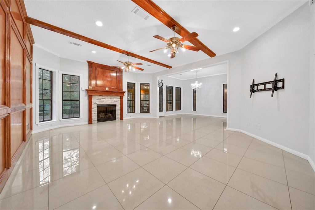214 Evergreen Drive, Huntsville, Texas image 7