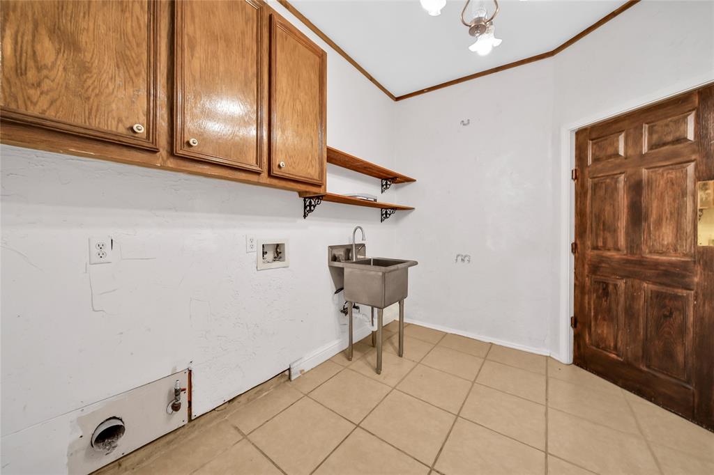 214 Evergreen Drive, Huntsville, Texas image 18