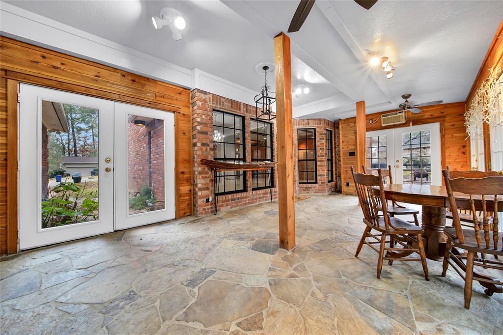 214 Evergreen Drive, Huntsville, Texas image 5
