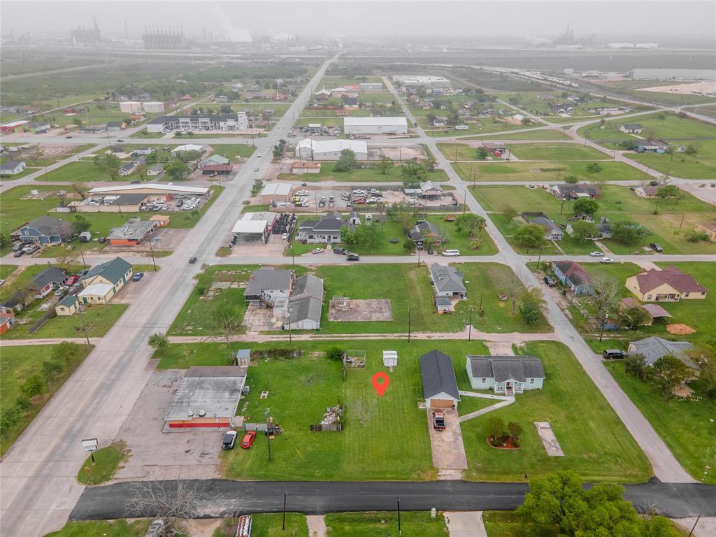S Avenue B, Freeport, Texas image 10