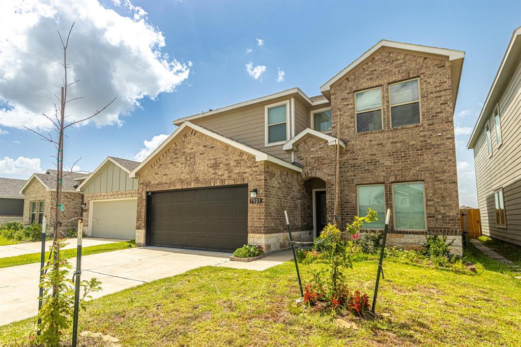 7923 Cypress Myrtle Drive, Cypress, Texas image 3