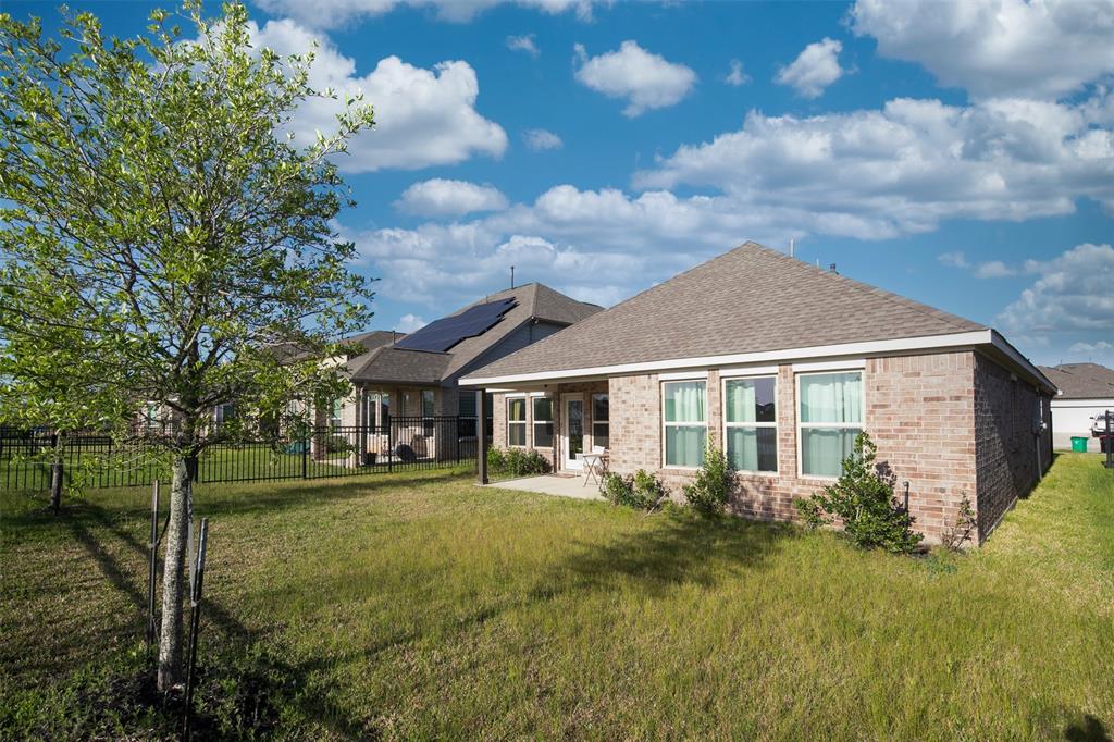 155 Solana Point Drive, Katy, Texas image 7