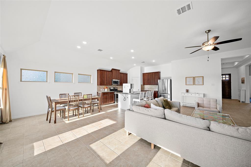 155 Solana Point Drive, Katy, Texas image 15