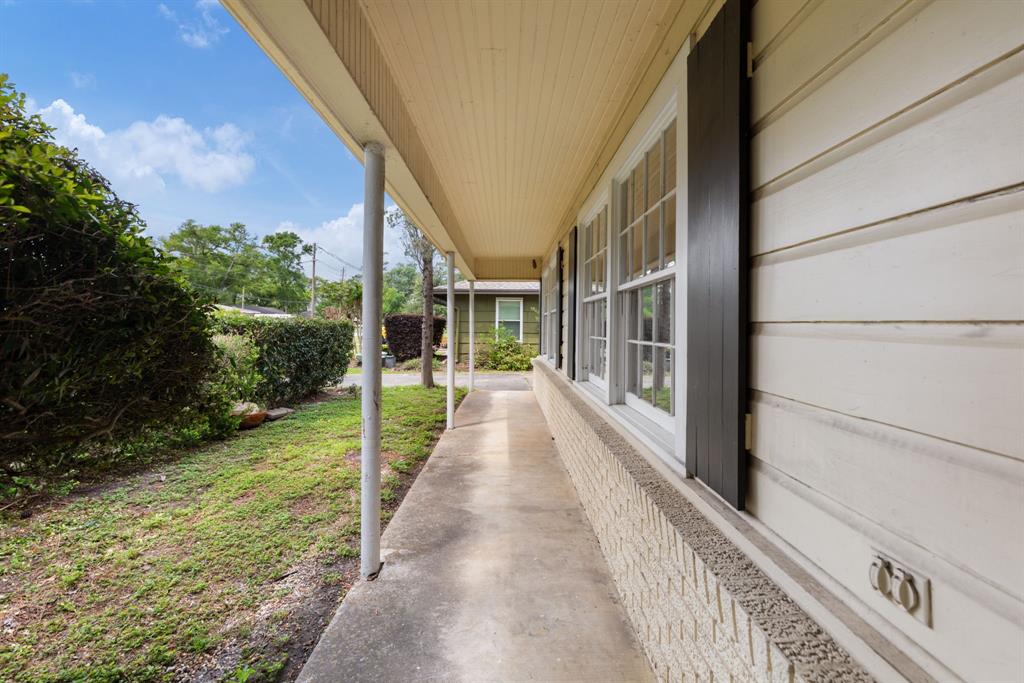 4010 Ascot Lane, Houston, Texas image 17