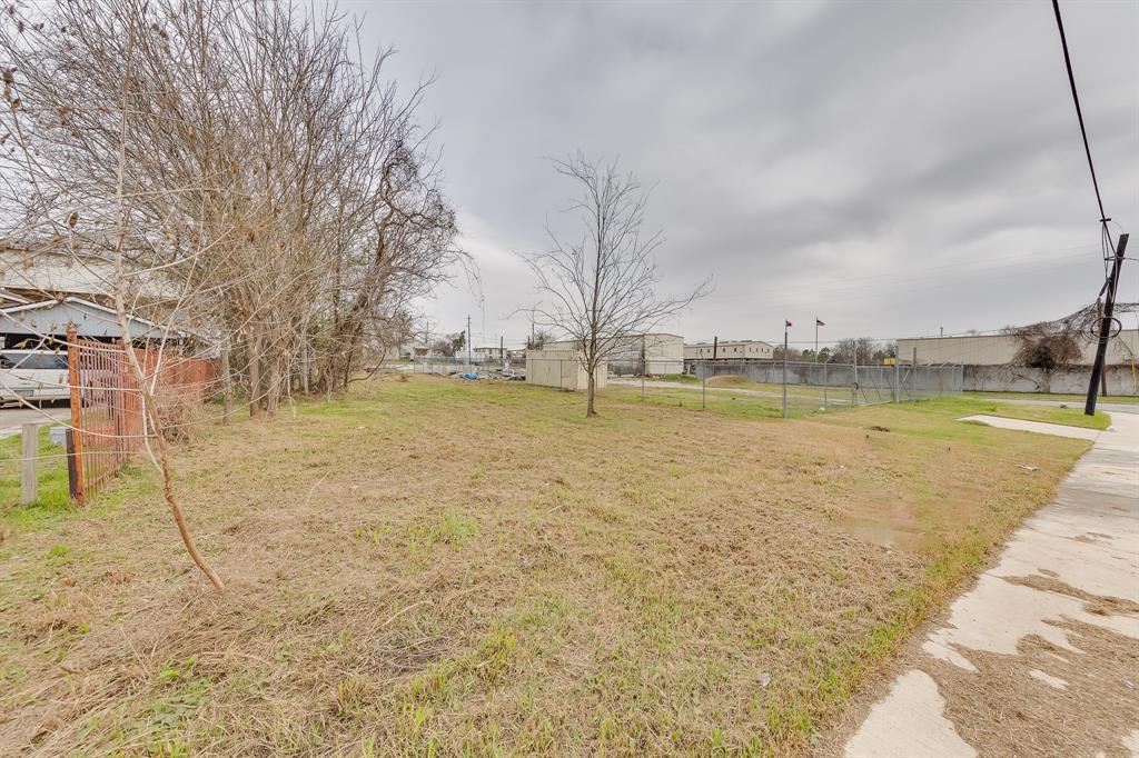 Brays Street, Houston, Texas image 13