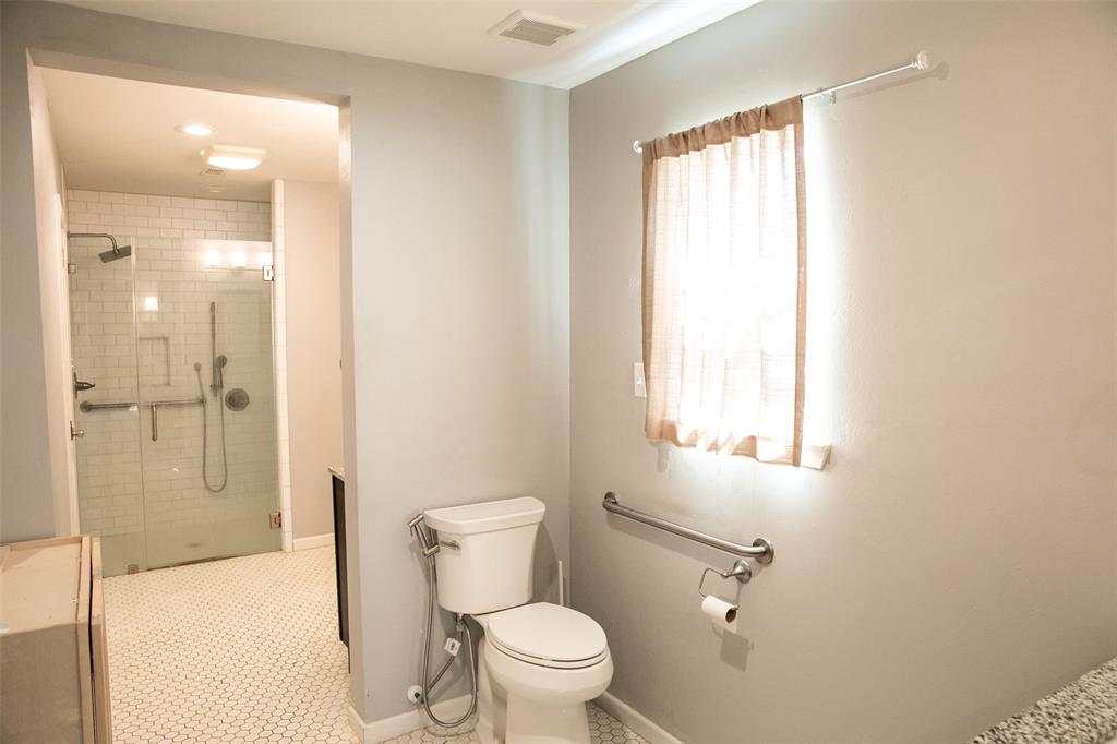 3477 Bradley Lane, Brenham, Texas image 12