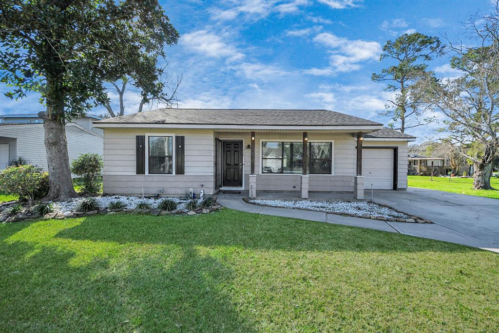 710 Dezso Drive, Alvin, Texas image 4