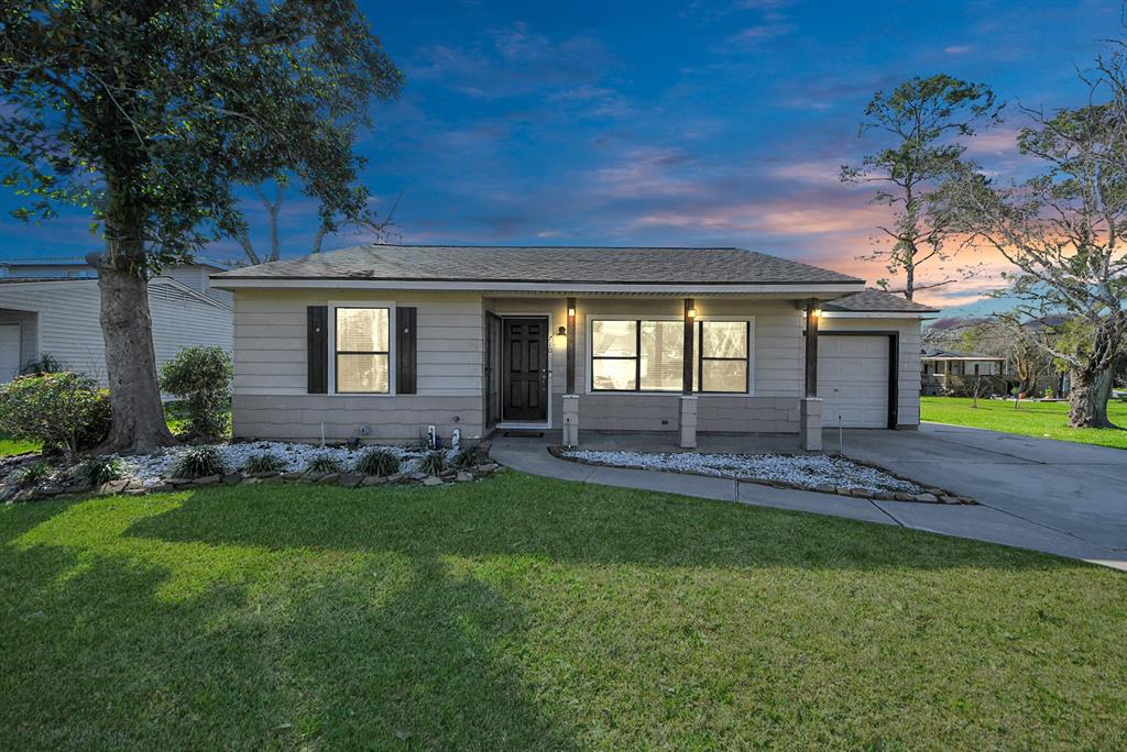 710 Dezso Drive, Alvin, Texas image 5