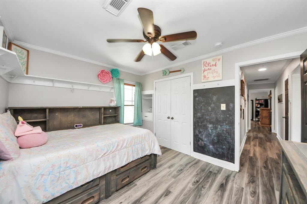 710 Dezso Drive, Alvin, Texas image 26
