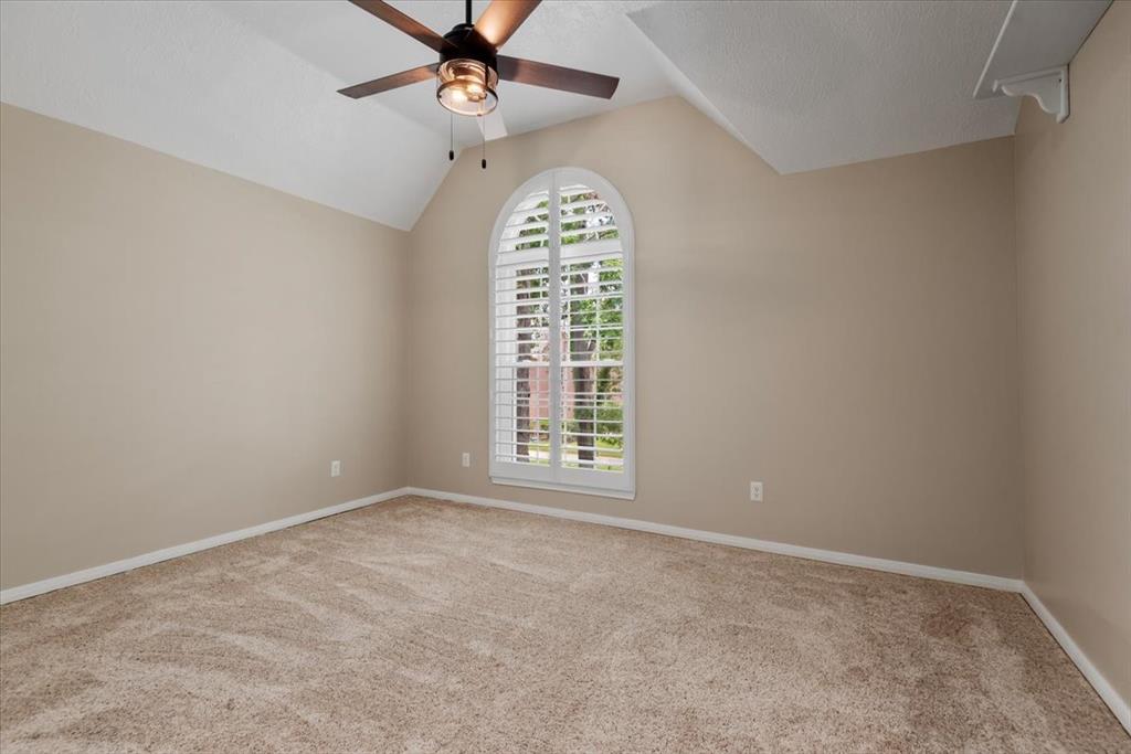 4302 Garden Hills Lane, Kingwood, Texas image 31