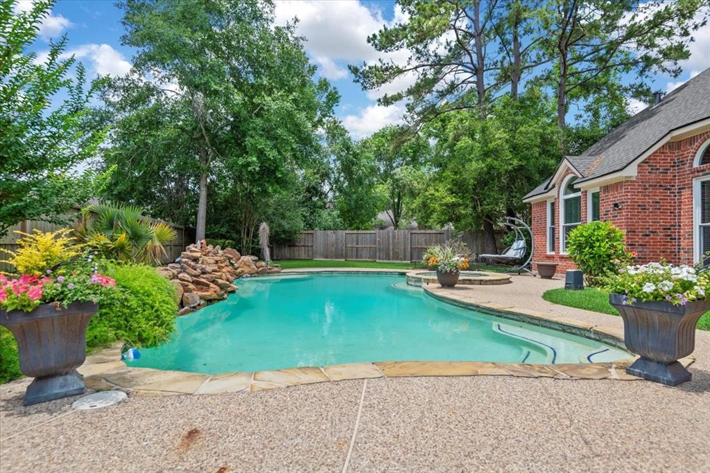 4302 Garden Hills Lane, Kingwood, Texas image 38