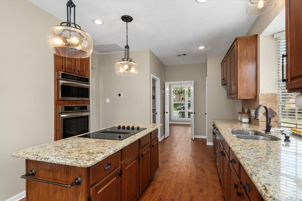 4302 Garden Hills Lane, Kingwood, Texas image 22