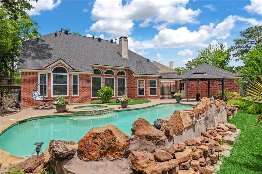 4302 Garden Hills Lane, Kingwood, Texas image 41