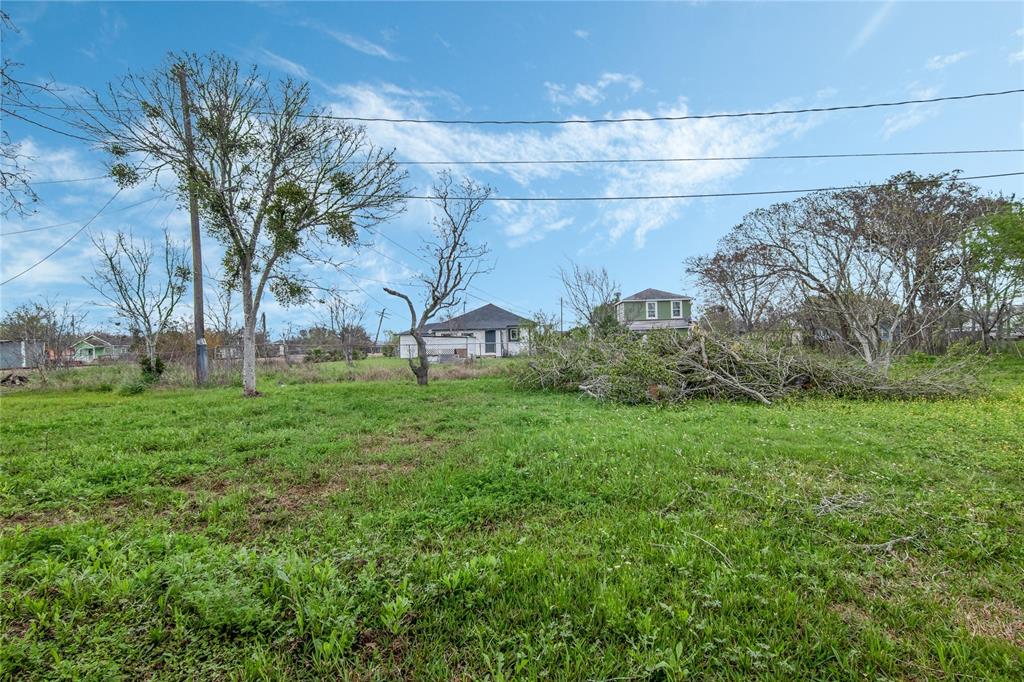 626 W 6th Street, Freeport, Texas image 18