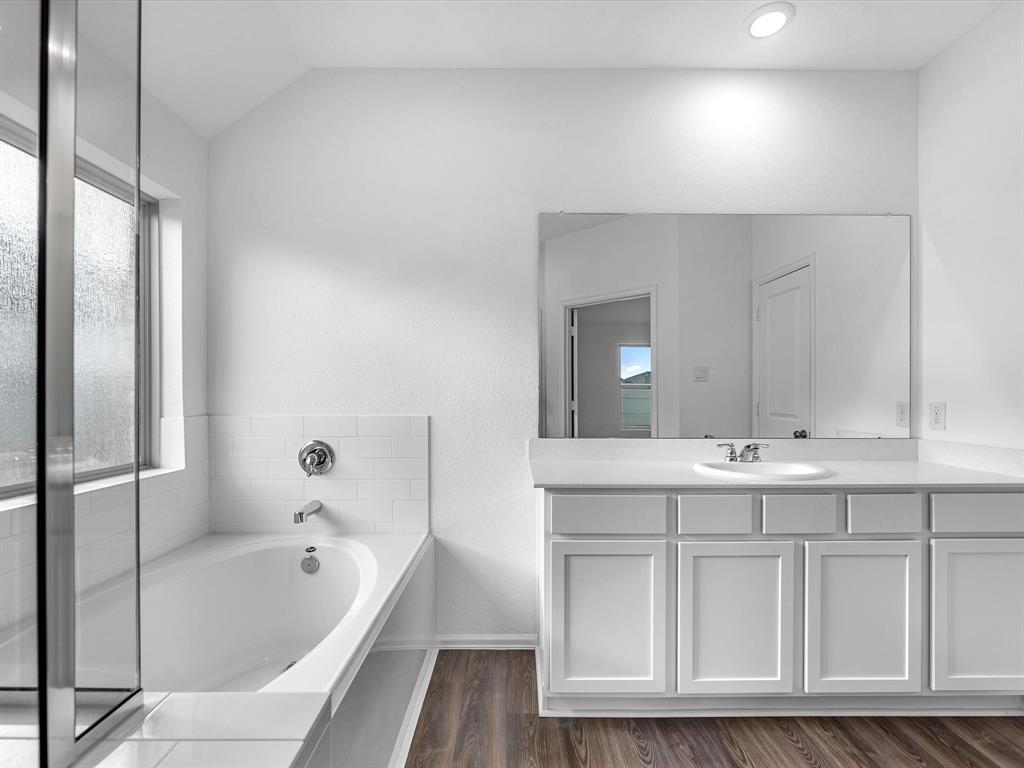 2011 Heather Ridge Way, Rosenberg, Texas image 12