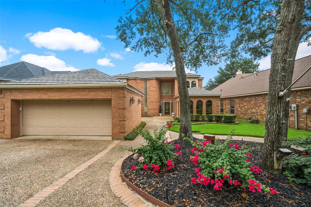 12252 Lake Vista Drive